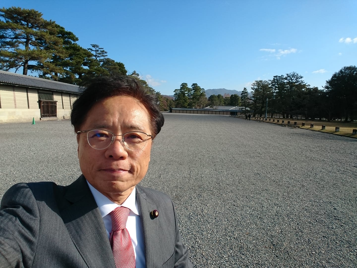 https://www.inoue-satoshi.com/diary/2020%E4%BA%AC%E9%83%BD%E5%BE%A1%E8%8B%91.jpg