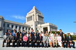 17総選挙議員団.jpg