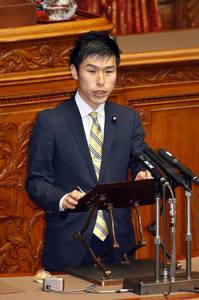 山添議員.jpg