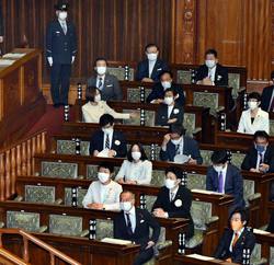 本会議で抗議.jpg